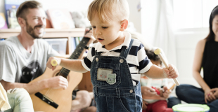 Spectacle crèche et petite enfance pour arbre de Noël !