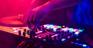 DJ pour soirée de Noël d'entreprise !