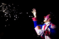 Clown rigolo en animation pour enfants d'Arbre de Noël !