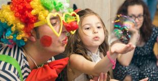 Spectacle interactif avec participation des enfants pour arbre de Noël !