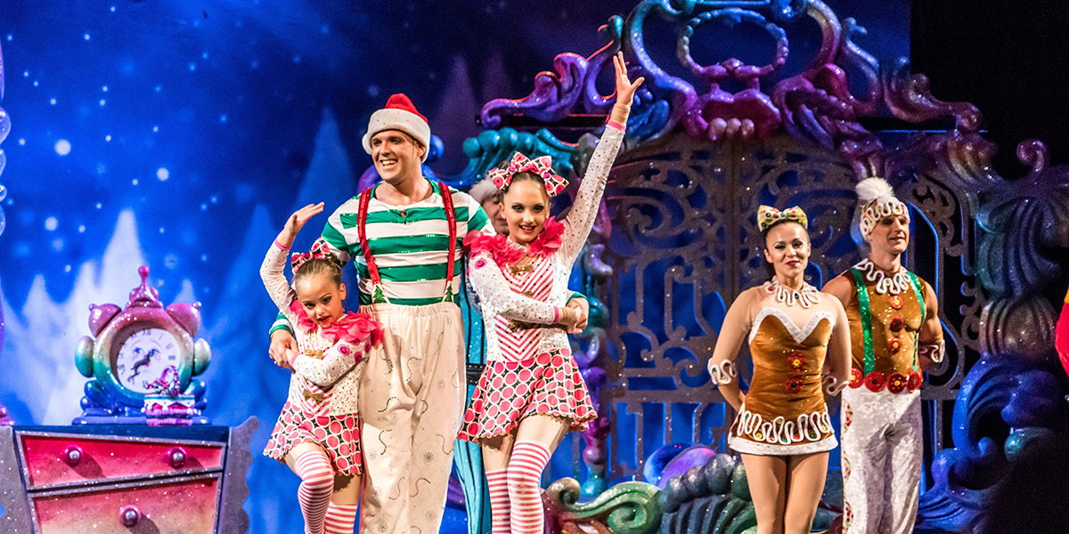 Spectacles de Cirque pour Arbre de Noël entreprises et associations !